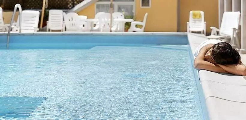 בית מלון כפרי Majore