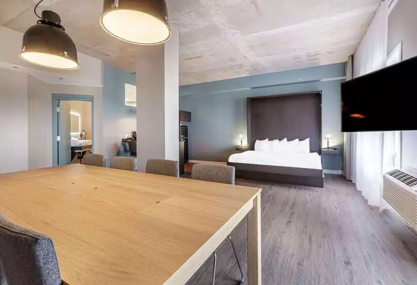 호텔 Quality Inn & Suites Victoriaville