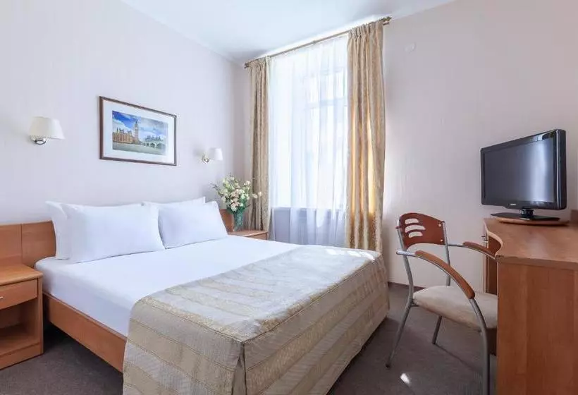 בית מלון כפרי Tourist