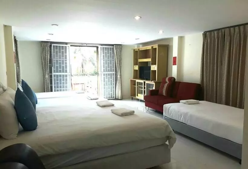 ホテル Aonang Regent