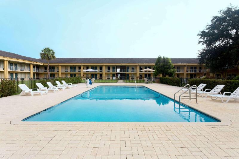 酒店 Days Inn By Wyndham Crystal River