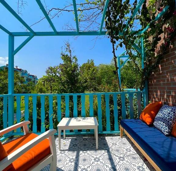 فندق Yonca Lodge