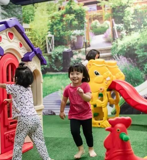 Grand Howard Hotel Bangkok