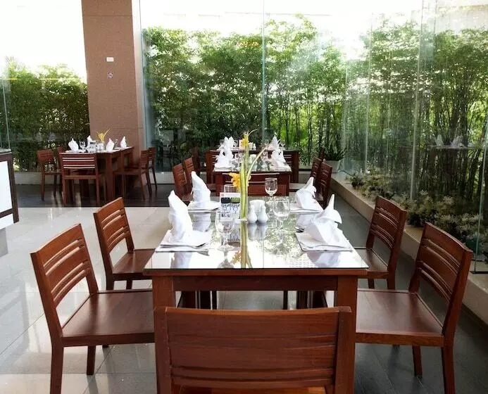 Grand Howard Hotel Bangkok