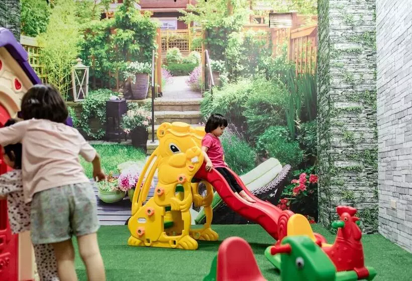 Grand Howard Hotel Bangkok