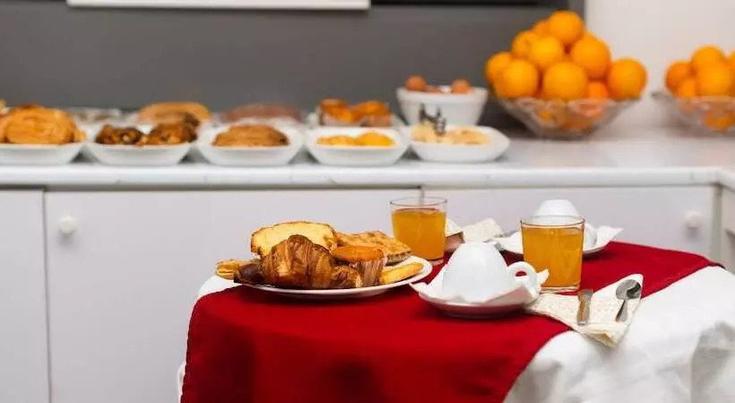 هتل Hôtel Suisse