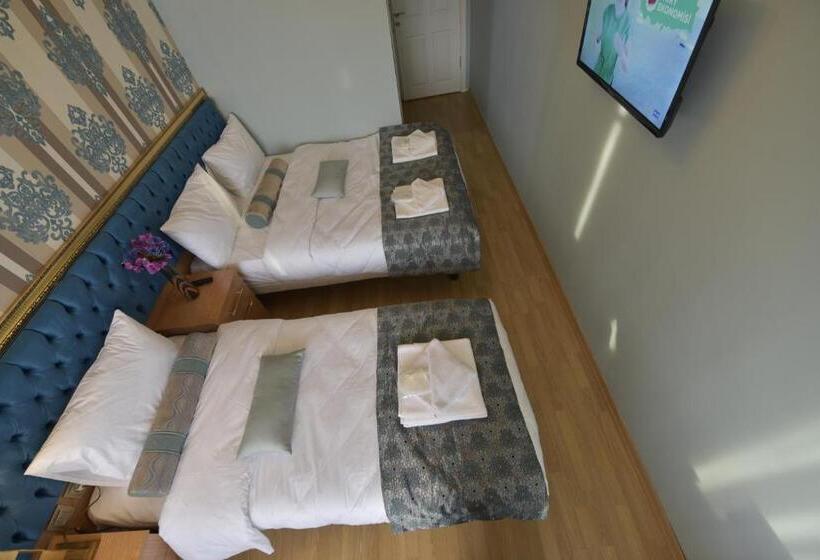 ホテル İsta Golden Palace