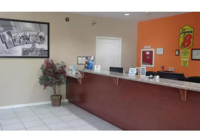 酒店 Super 8 By Wyndham Brenham Tx