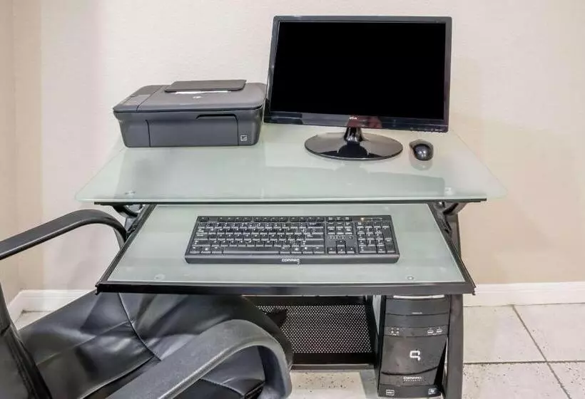 酒店 Super 8 By Wyndham Brenham Tx