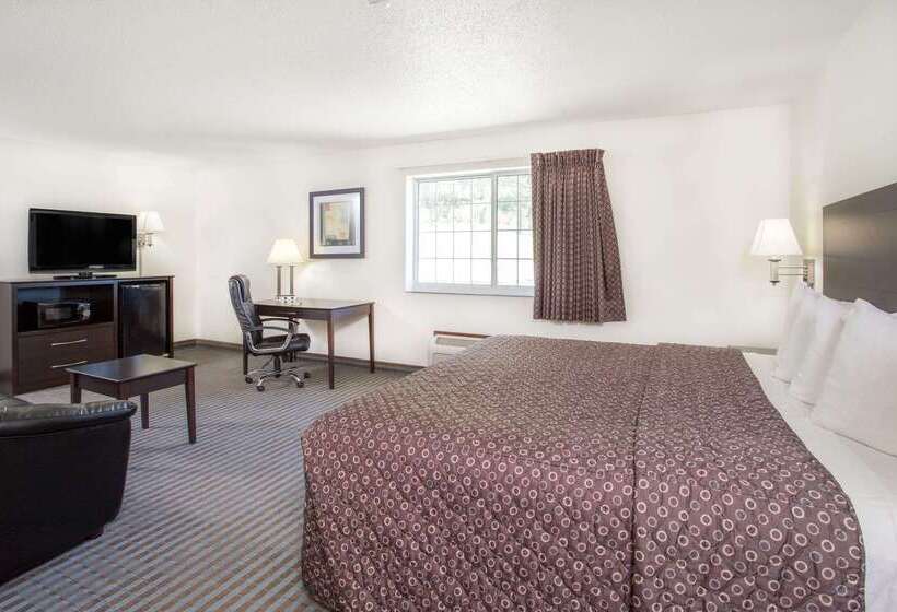 ホテル Super 8 By Wyndham Cedar Falls