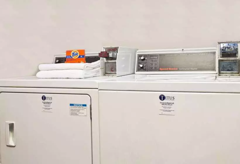 호텔 Super 8 By Wyndham Chipley