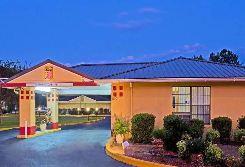 호텔 Super 8 By Wyndham Chipley