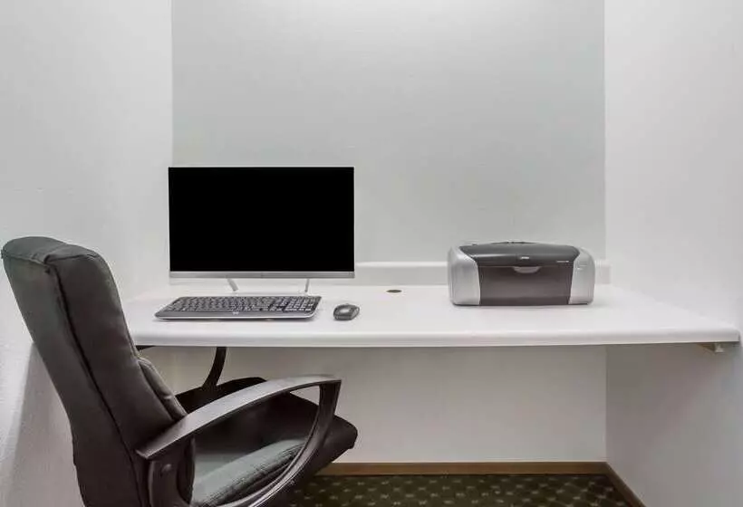 酒店 Super 8 By Wyndham Cloverdale Wine Country