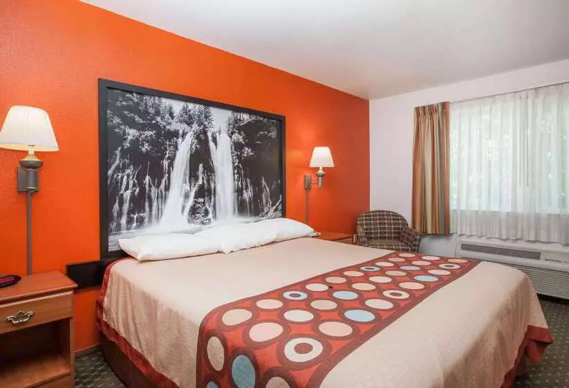 酒店 Super 8 By Wyndham Cloverdale Wine Country