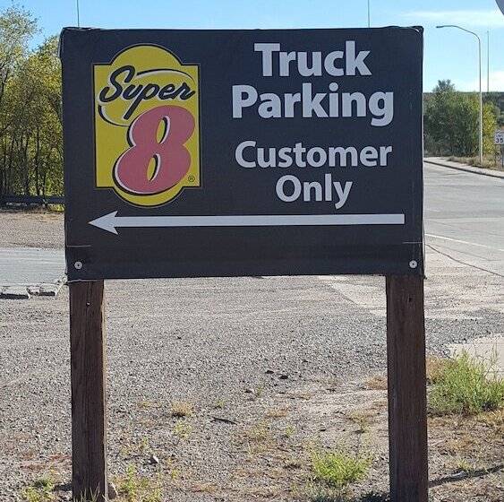 Отель Super 8 By Wyndham Santa Rosa