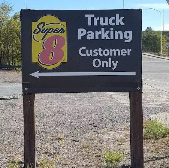 酒店 Super 8 By Wyndham Santa Rosa