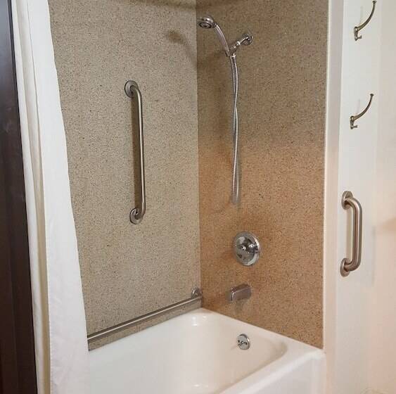 Отель Super 8 By Wyndham Santa Rosa