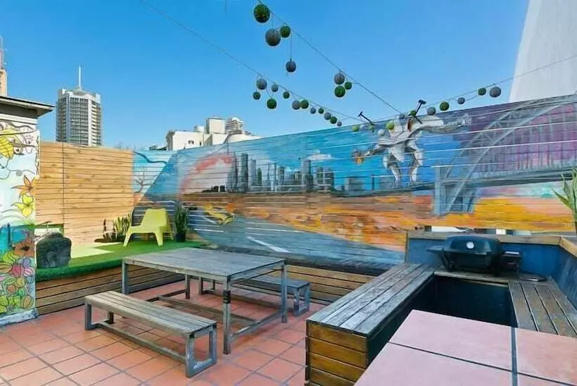 הוסטל Mad Monkey Downtown