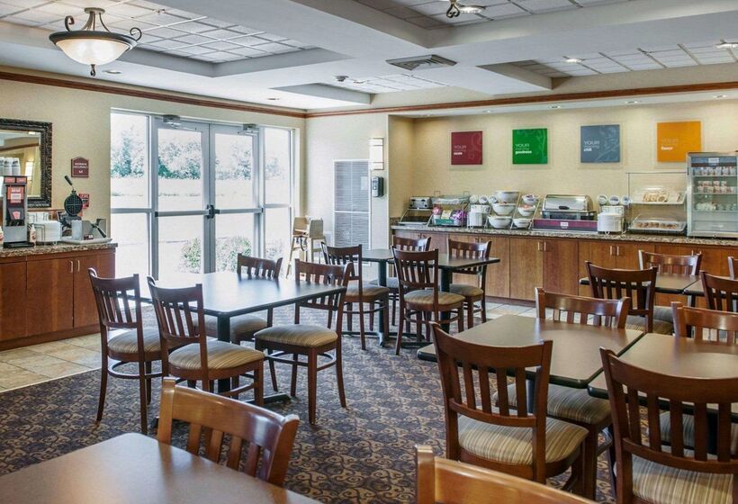 ホテル Comfort Suites French Lick