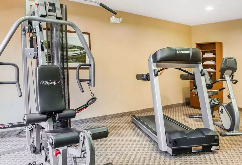 ホテル Comfort Suites French Lick