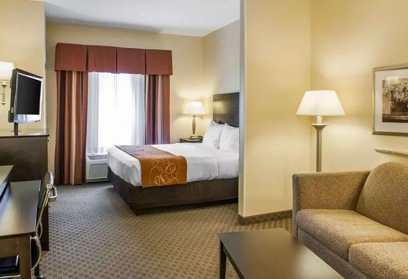 ホテル Comfort Suites French Lick