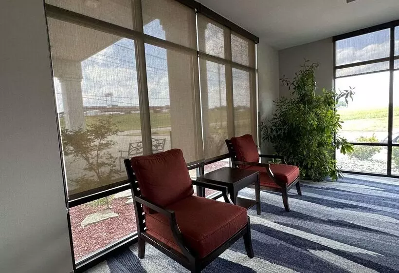 ホテル Comfort Suites Jacksoncape Girardeau