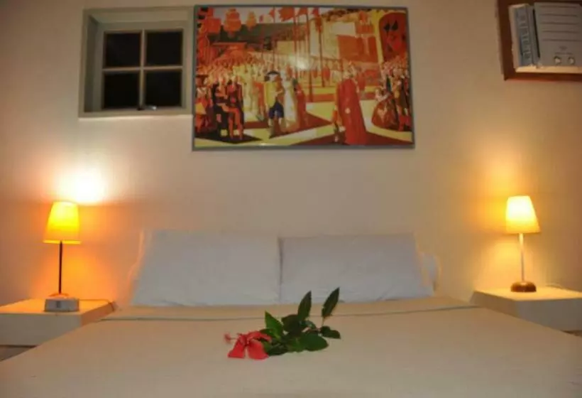 Отель Ferradura Parque Pousada