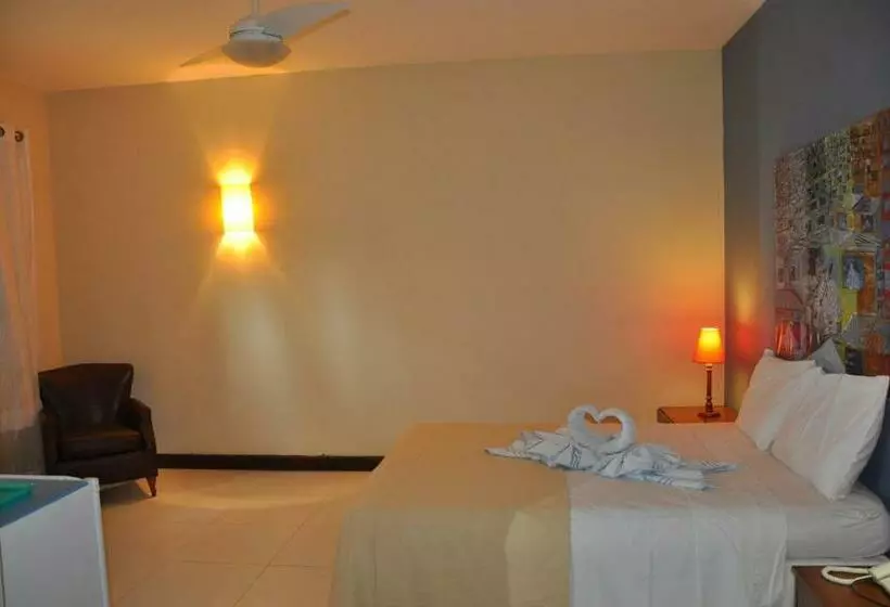 Отель Ferradura Parque Pousada