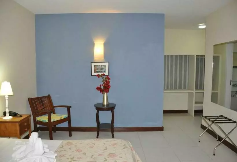 Отель Ferradura Parque Pousada