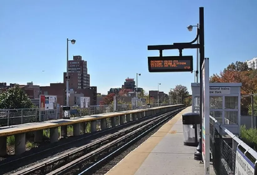 Flushing Central Hotel 88