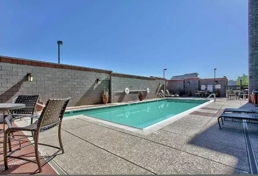 ホテル Hampton Inn & Suites Scottsdale At Talking Stick