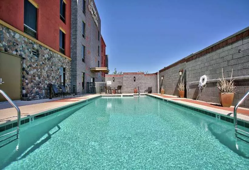 ホテル Hampton Inn & Suites Scottsdale At Talking Stick