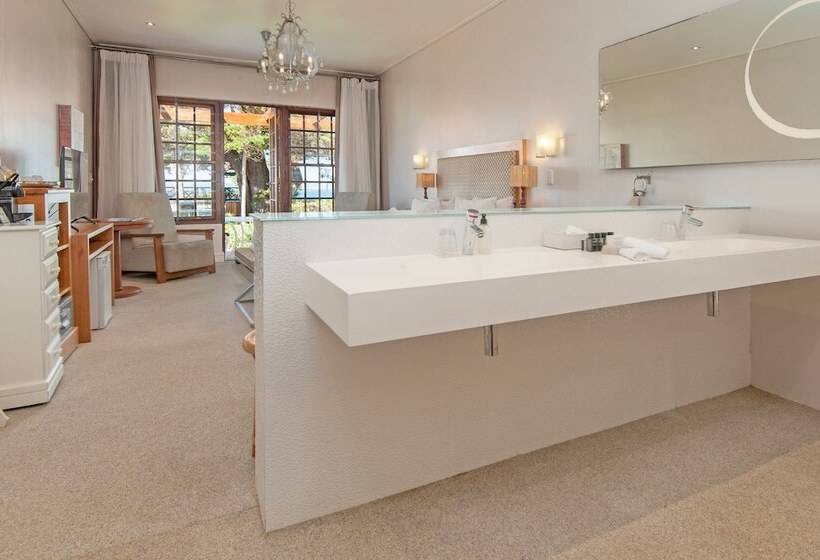 בית מלון כפרי Harbour House