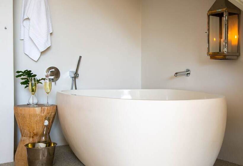 בית מלון כפרי Harbour House