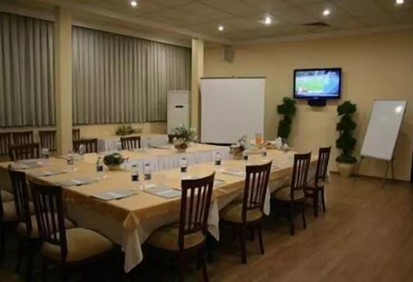 Kristal Otel Adana