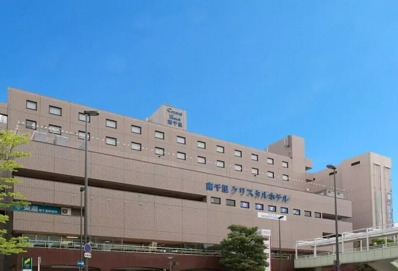 ホテル Minamisenri Crystal