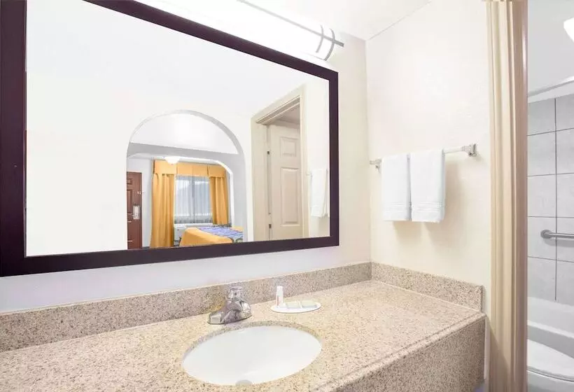 호텔 Super 8 By Wyndham Idabel