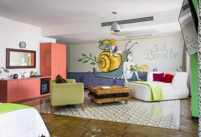 Tantalo Hotel Kitchen Roofbar