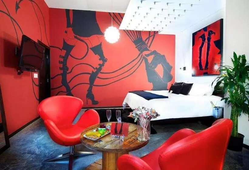 Tantalo Hotel Kitchen Roofbar