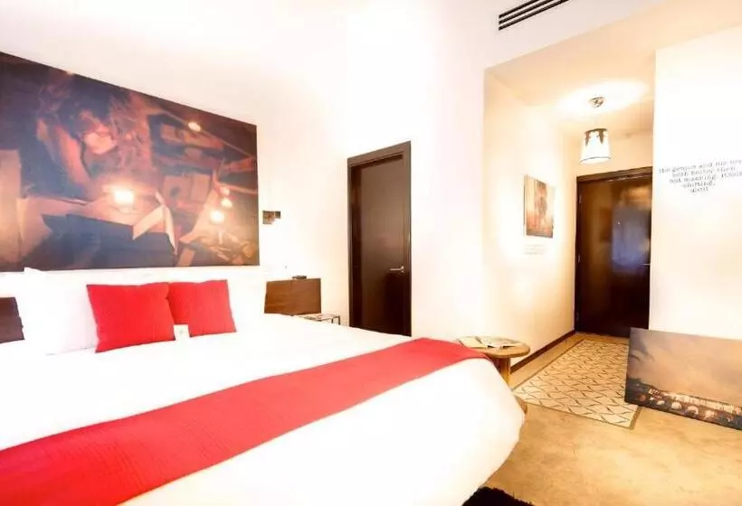 Tantalo Hotel Kitchen Roofbar