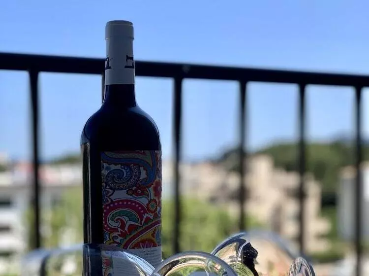 Apartaments La Perla Negra