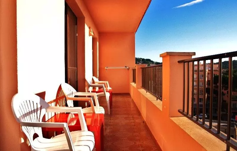 Apartaments La Perla Negra