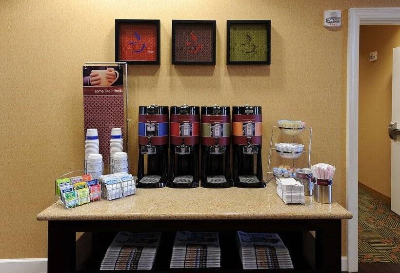 Hampton Inn Suites Scottsboro