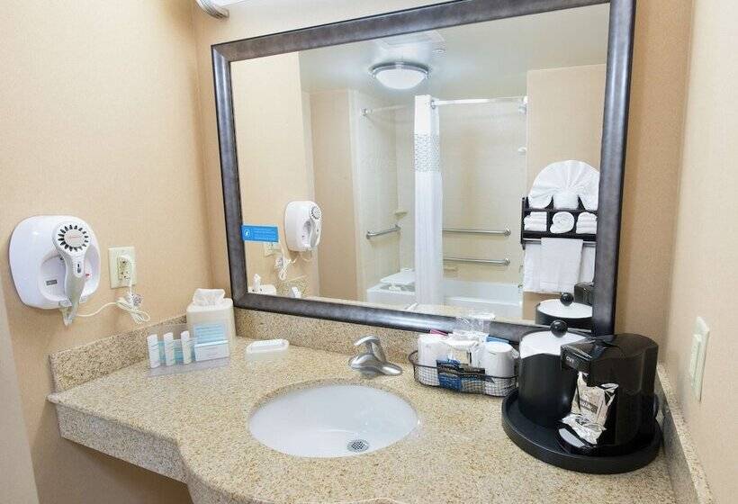 Hampton Inn Suites Scottsboro