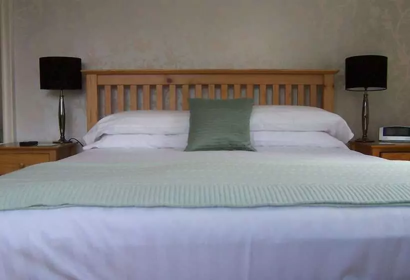 ホテル Caddon View Country Guest House