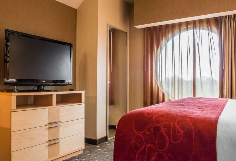 فندق Comfort Suites