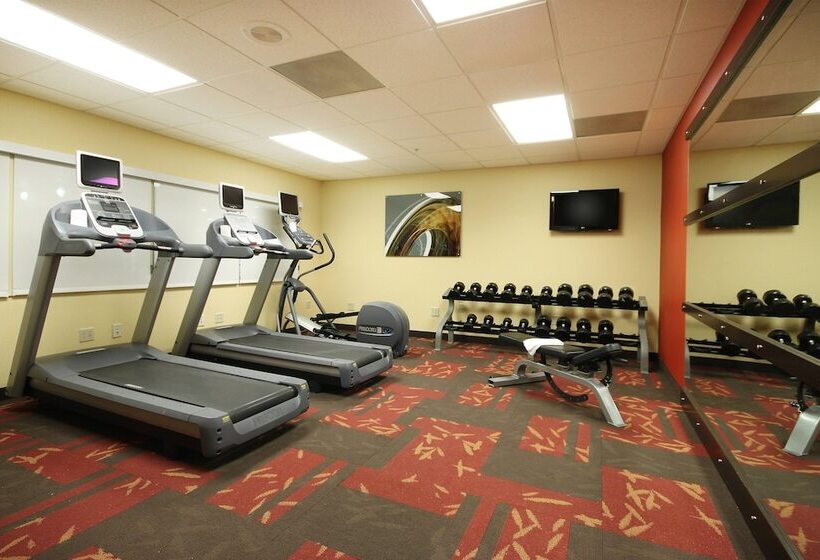 فندق Courtyard By Marriott Palmdale