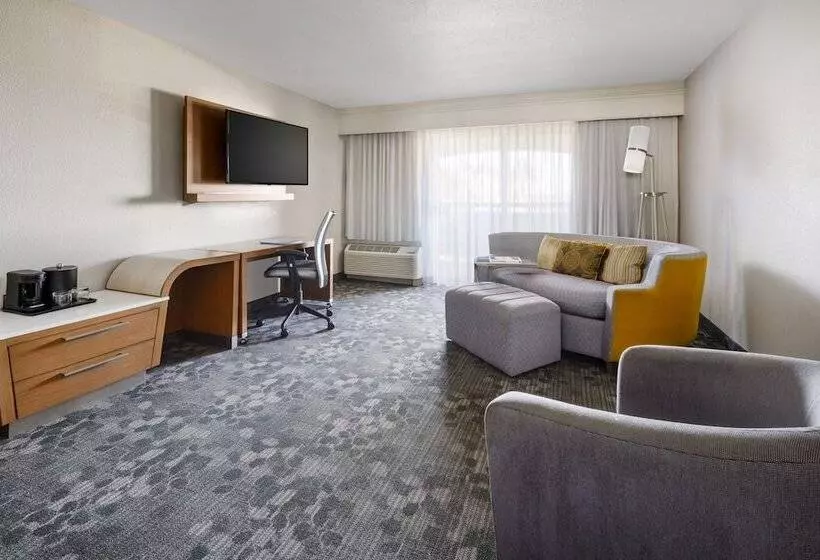 호텔 Courtyard By Marriott Palmdale