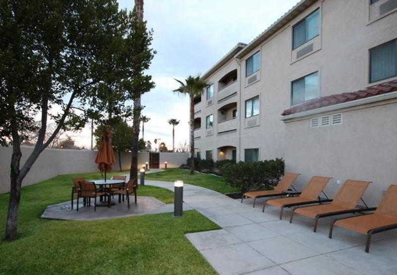فندق Courtyard By Marriott Palmdale
