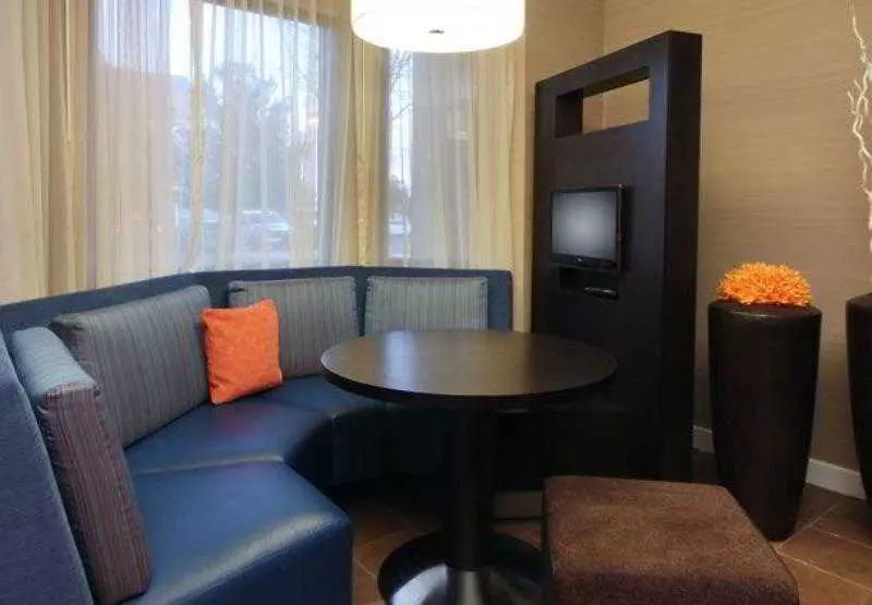 호텔 Courtyard By Marriott Palmdale